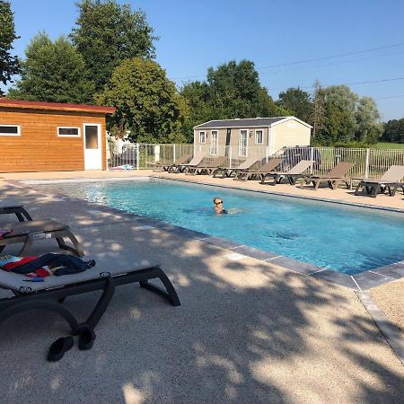 Camping Du Sevron Saint-Etienne-du-Bois  Exterior photo